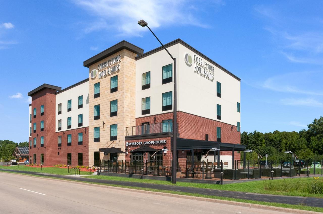 Cobblestone & Appleton International Airport 4* Neenah